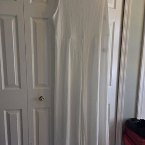 Elegant White Sleeveless Maxi Jumpsuit